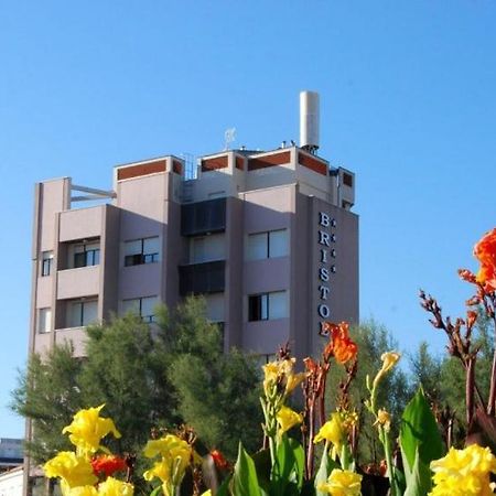 Hotel Bristol Pesaro Exterior foto