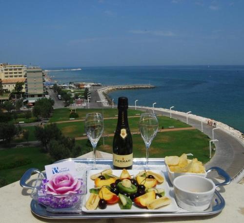 Hotel Bristol Pesaro Exterior foto